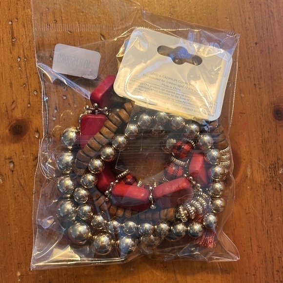 NWT Women’s RIAH Fashion Gold, Red and Black Buffalo Check Bracelets! - Picture 2 of 3